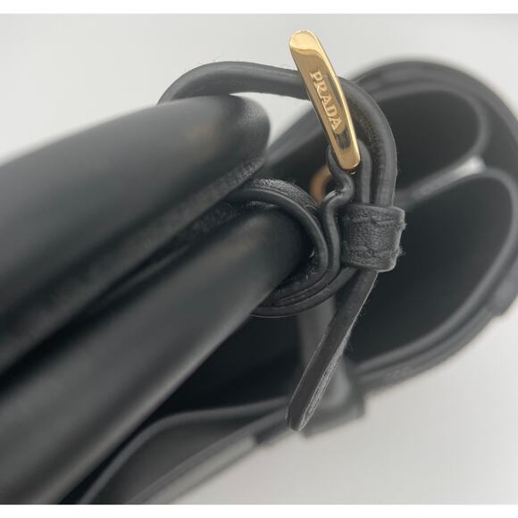 $6100 NEW PRADA LARGE BLACK LEATHER BUCKLE SHOULDER TOTE BAG AUTHENTIC - Picture 11 of 16